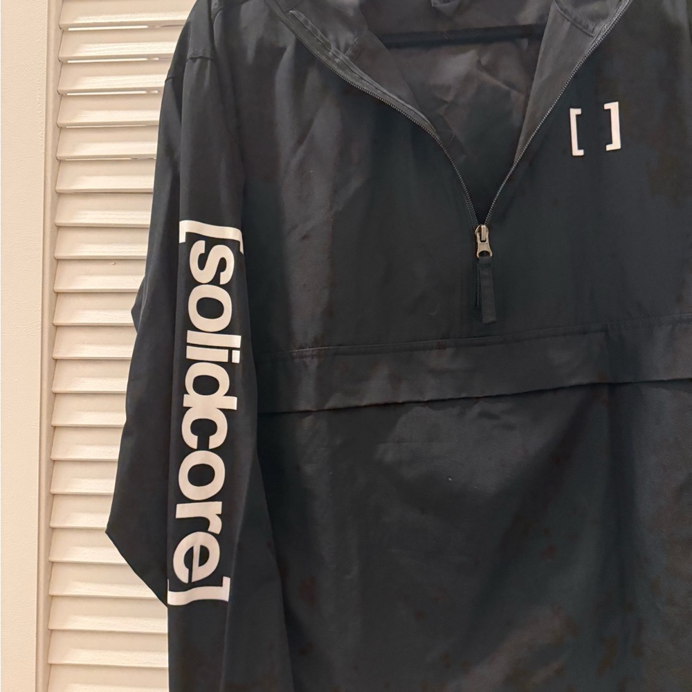 Solidcore hooded windbreaker - Picture 2 of 4